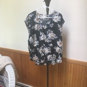 Old Navy floral blouse